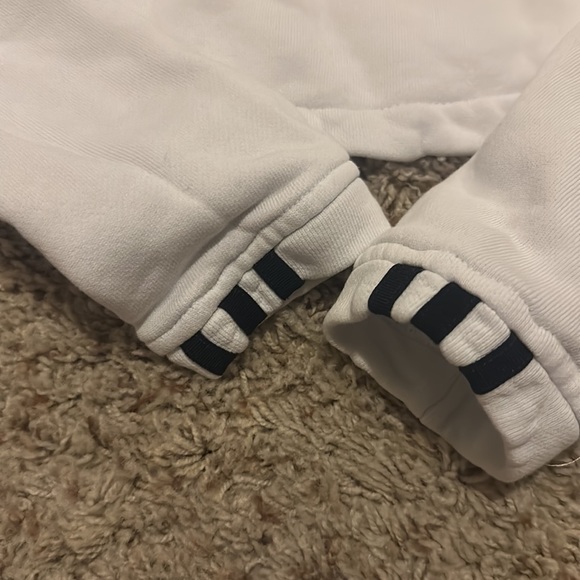 white adidas crop top long sleeve quarter zip - Picture 2 of 4